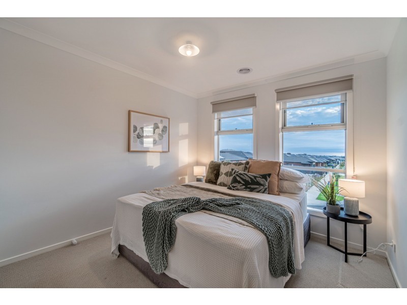 41 Angophora Crescent, Craigieburn VIC 3064
