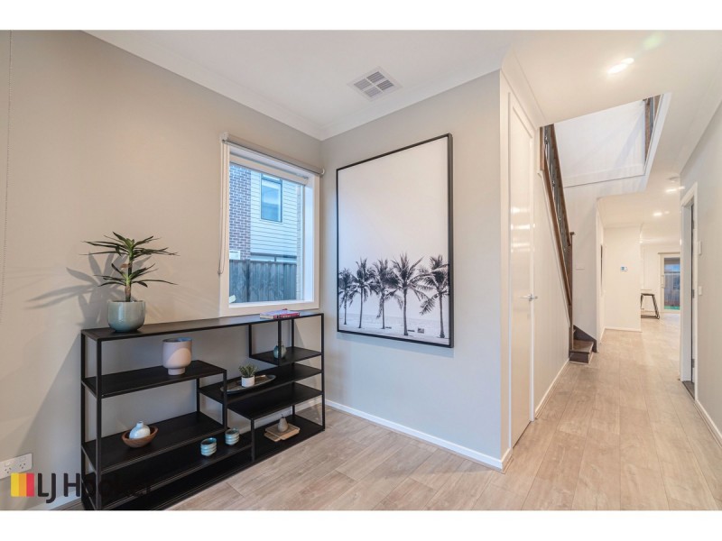 41 Angophora Crescent, Craigieburn VIC 3064