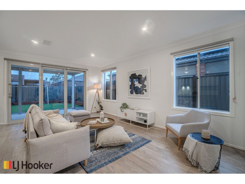 41 Angophora Crescent, Craigieburn VIC 3064