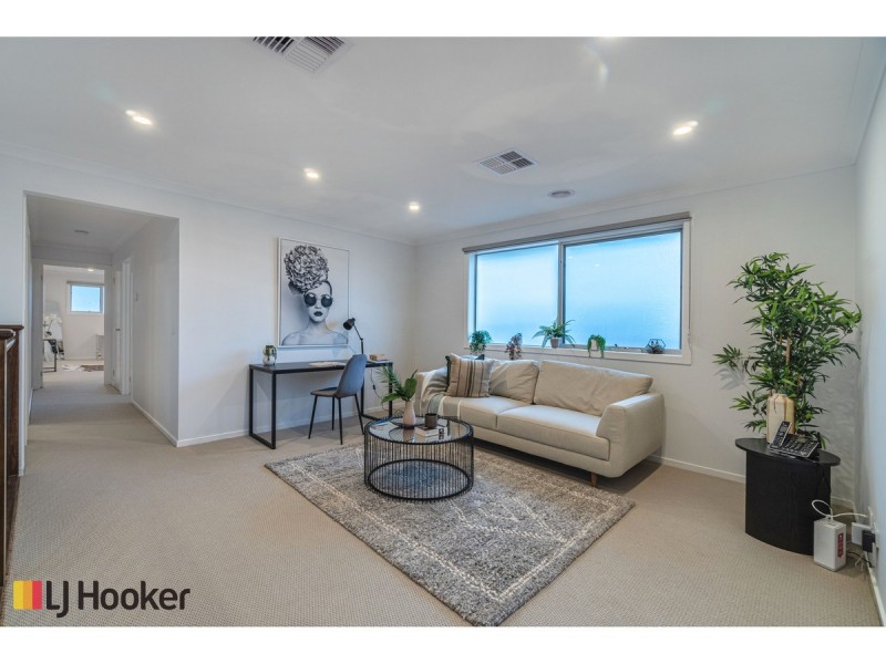 41 Angophora Crescent, Craigieburn VIC 3064