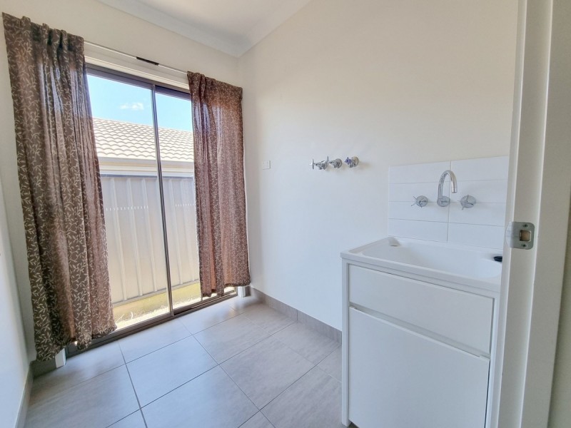 7 Euphoria Drive, Craigieburn VIC 3064