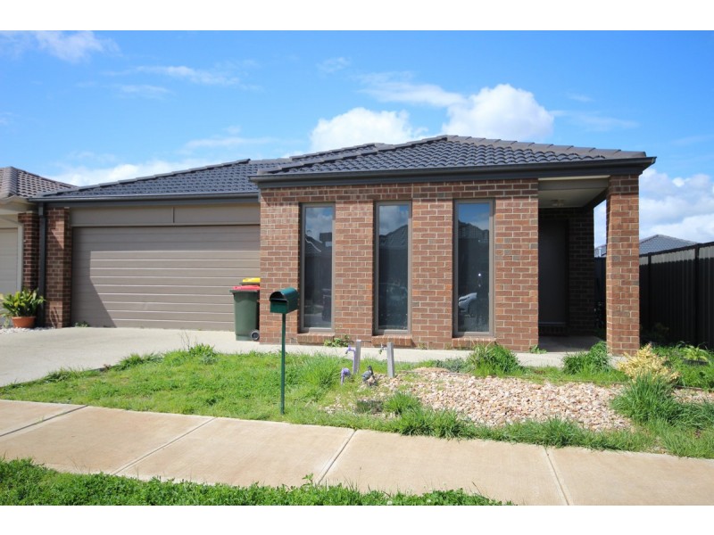 4 Pembury Street, Craigieburn VIC 3064