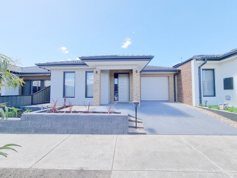 11 Rialto Circuit, Craigieburn VIC 3064