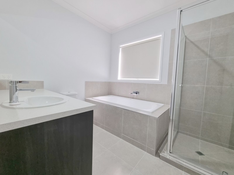 11 Rialto Circuit, Craigieburn VIC 3064