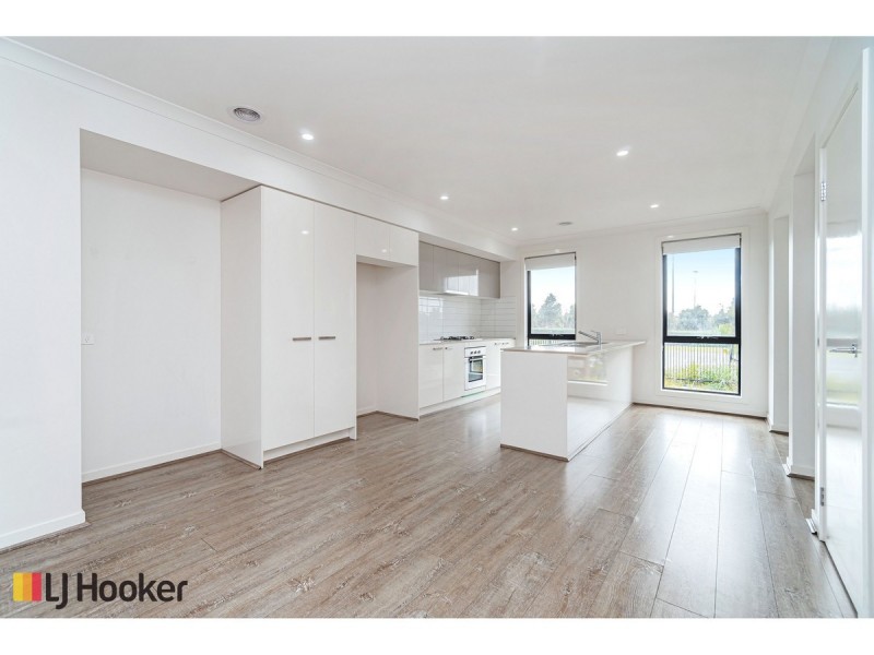 831 Aitken Boulevard, Craigieburn VIC 3064
