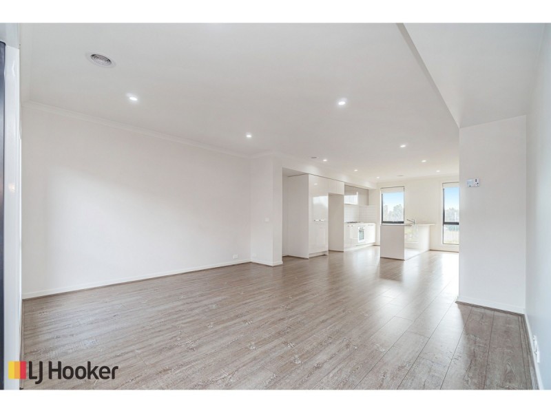 831 Aitken Boulevard, Craigieburn VIC 3064
