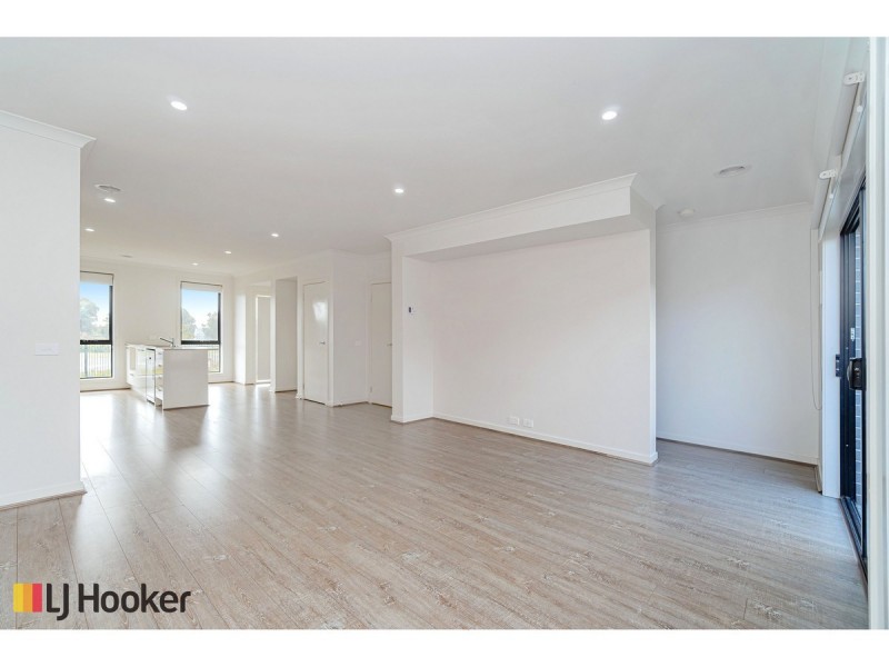 831 Aitken Boulevard, Craigieburn VIC 3064