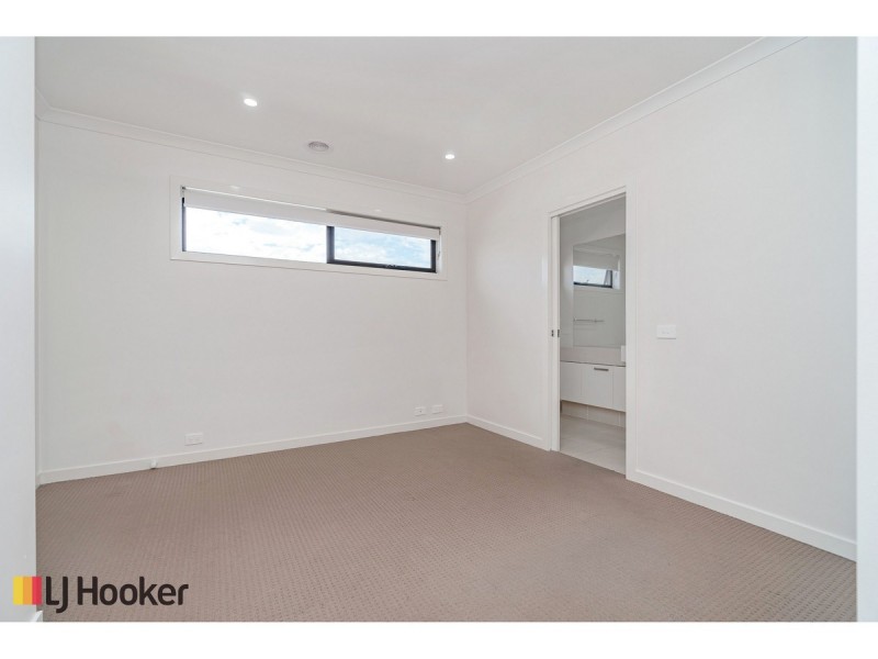 831 Aitken Boulevard, Craigieburn VIC 3064