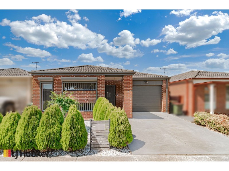 9 Redheugh Street, Craigieburn VIC 3064