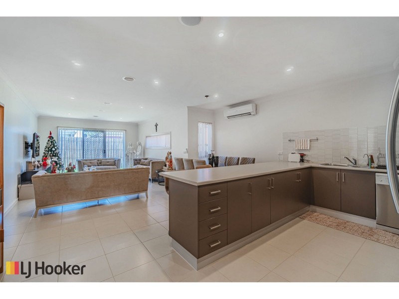 9 Redheugh Street, Craigieburn VIC 3064