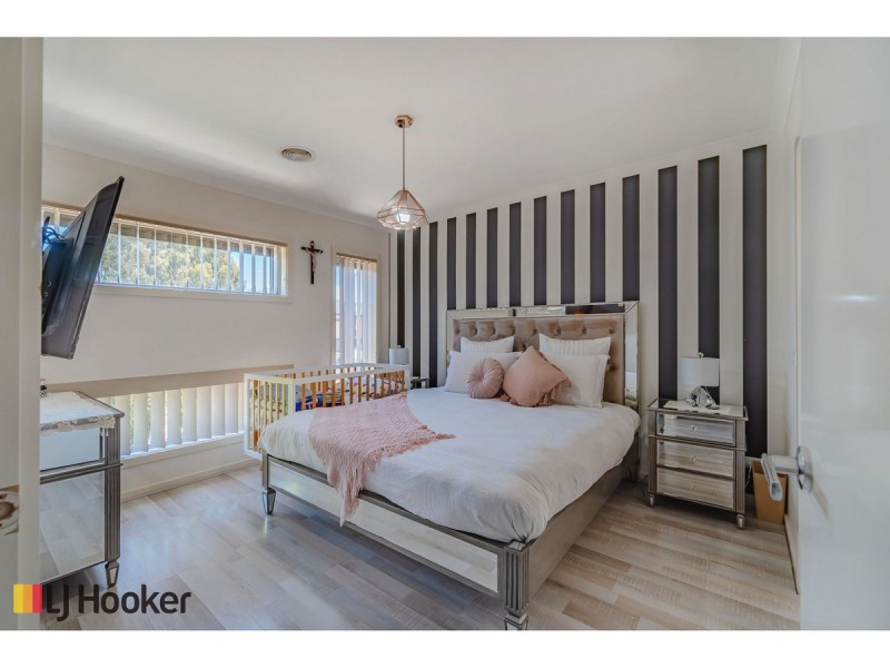 9 Redheugh Street, Craigieburn VIC 3064