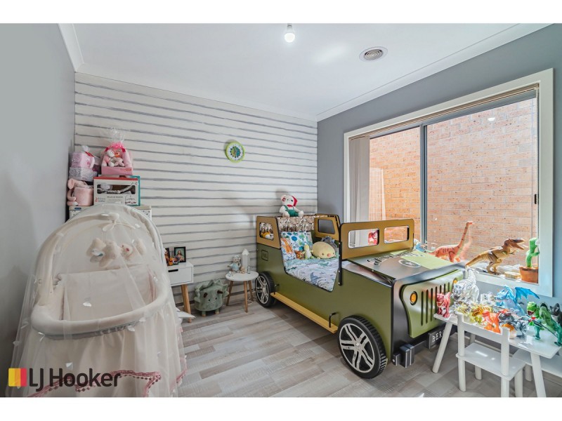 9 Redheugh Street, Craigieburn VIC 3064