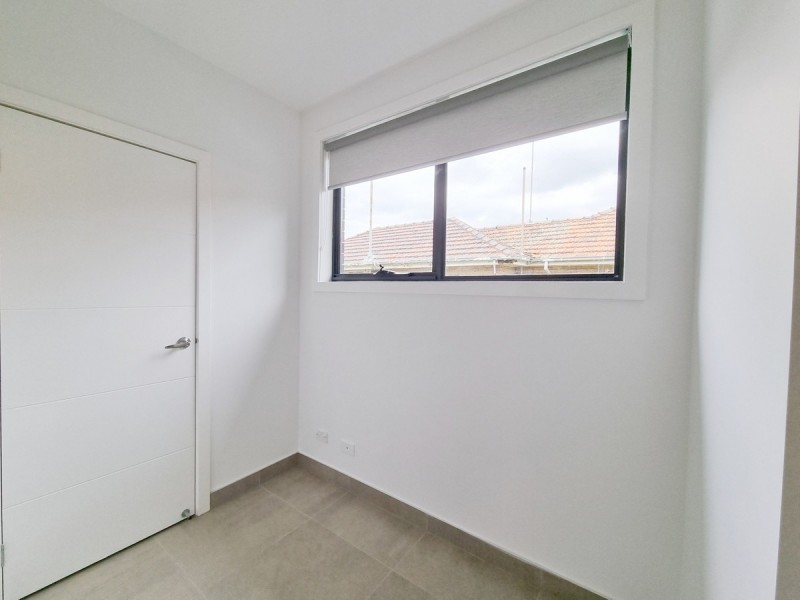 2/592 Pascoe Vale Road, Pascoe Vale VIC 3044