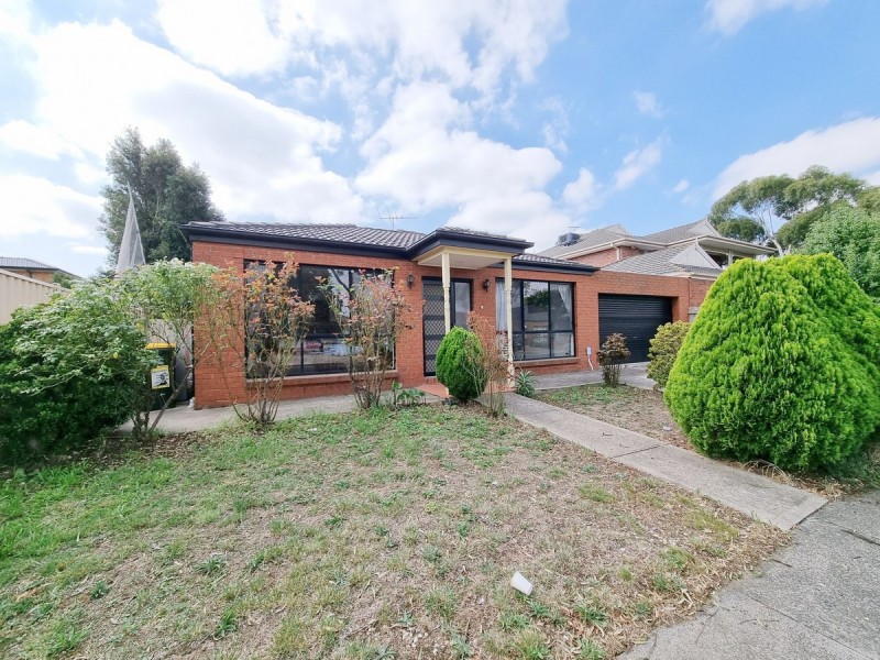 36 Sandover Drive, Roxburgh Park VIC 3064
