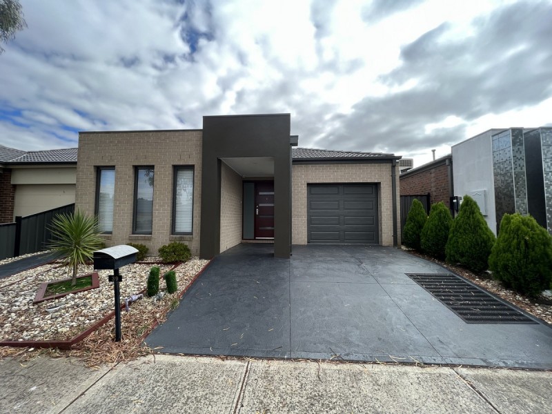 39 Domain Way, Craigieburn VIC 3064