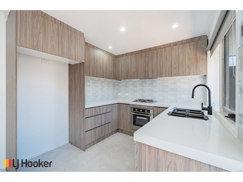 1/41 Dorchester Street, Craigieburn VIC 3064