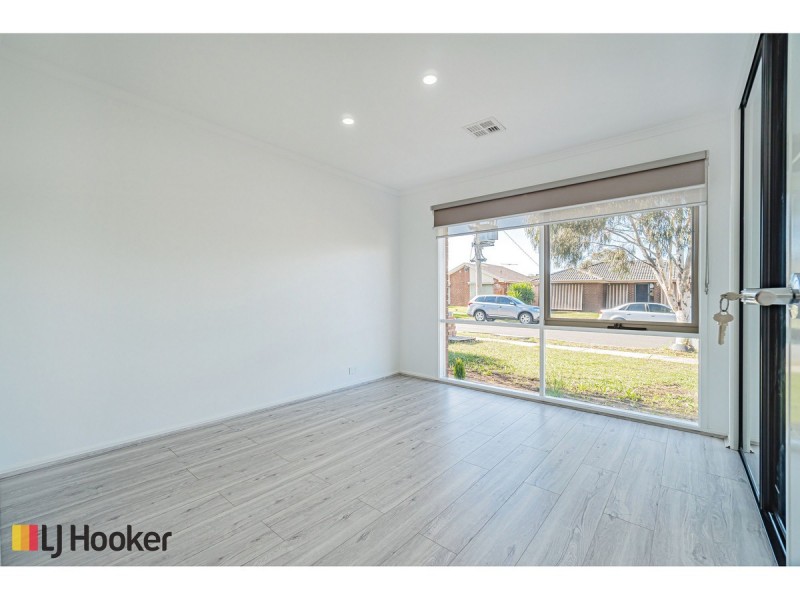 1/41 Dorchester Street, Craigieburn VIC 3064