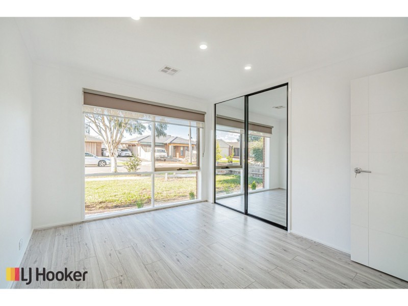 1/41 Dorchester Street, Craigieburn VIC 3064