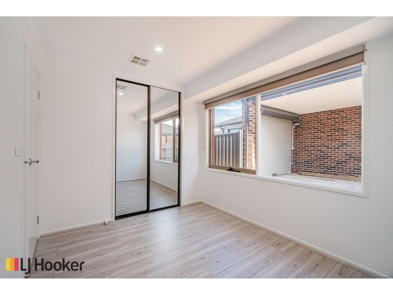 1/41 Dorchester Street, Craigieburn VIC 3064