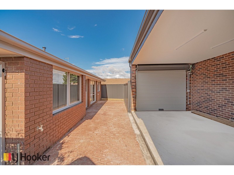 1/41 Dorchester Street, Craigieburn VIC 3064