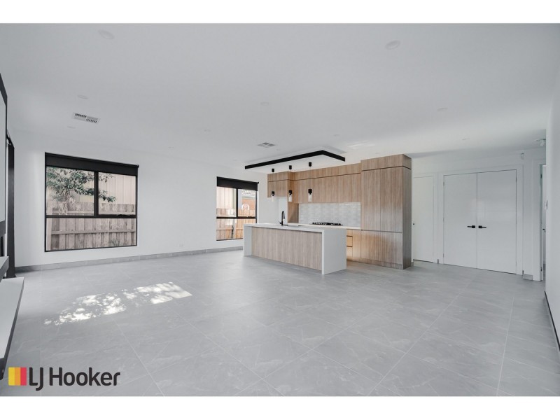 2/41 Dorchester Street, Craigieburn VIC 3064