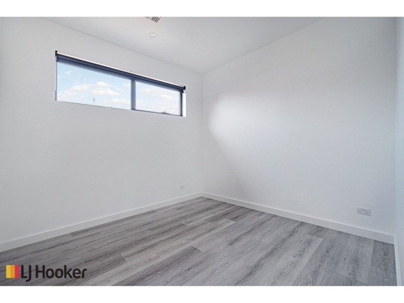 2/41 Dorchester Street, Craigieburn VIC 3064