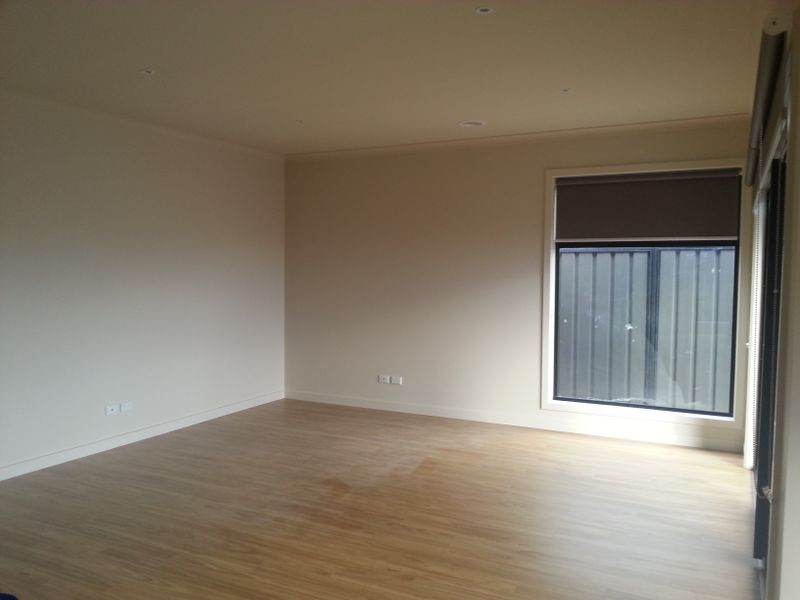 28 Periwinkle Circuit, Craigieburn VIC 3064