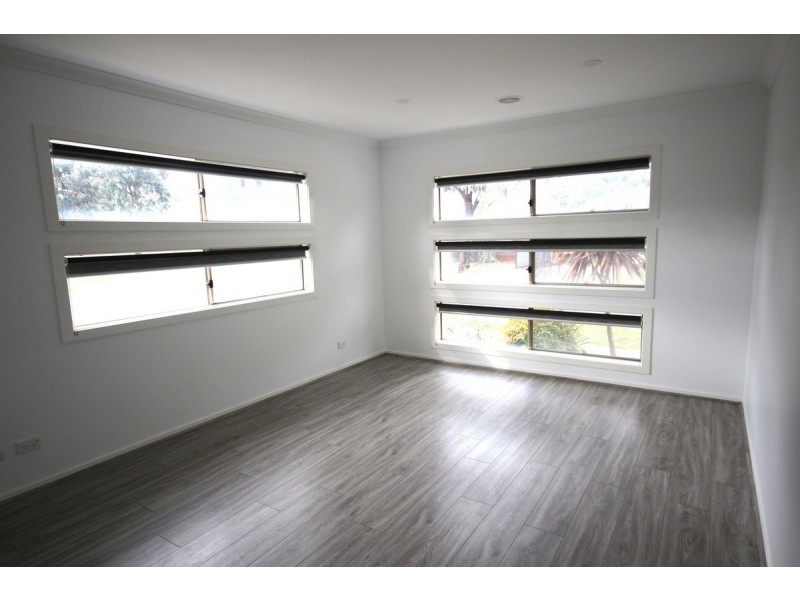 5 Pearce Way, Craigieburn VIC 3064