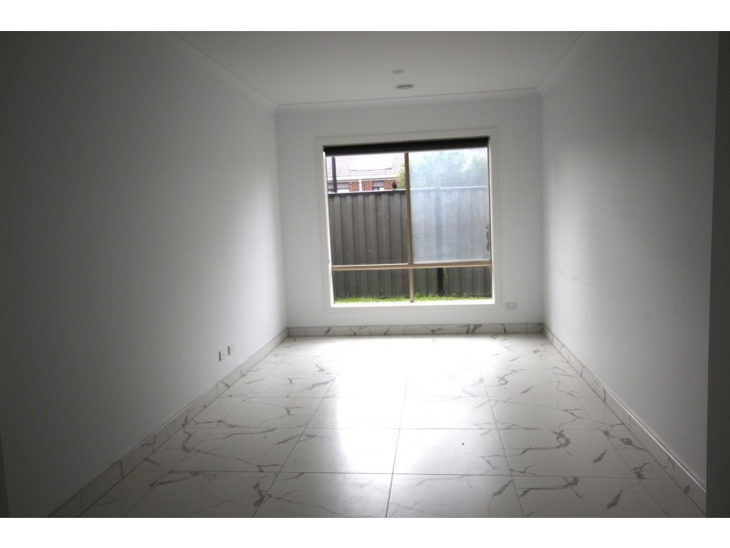 5 Pearce Way, Craigieburn VIC 3064