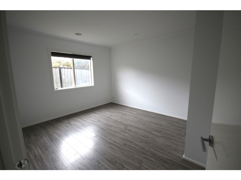 5 Pearce Way, Craigieburn VIC 3064