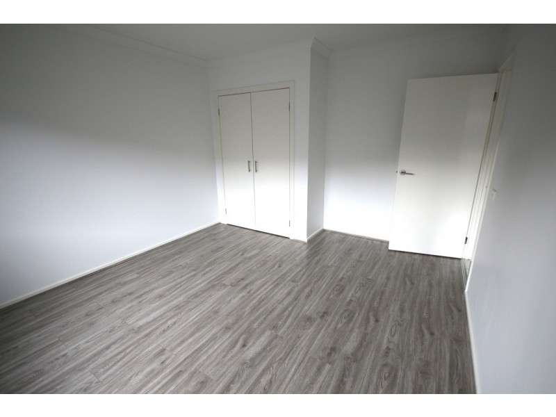 5 Pearce Way, Craigieburn VIC 3064