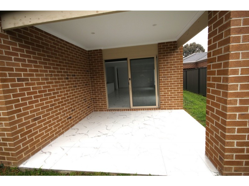 5 Pearce Way, Craigieburn VIC 3064