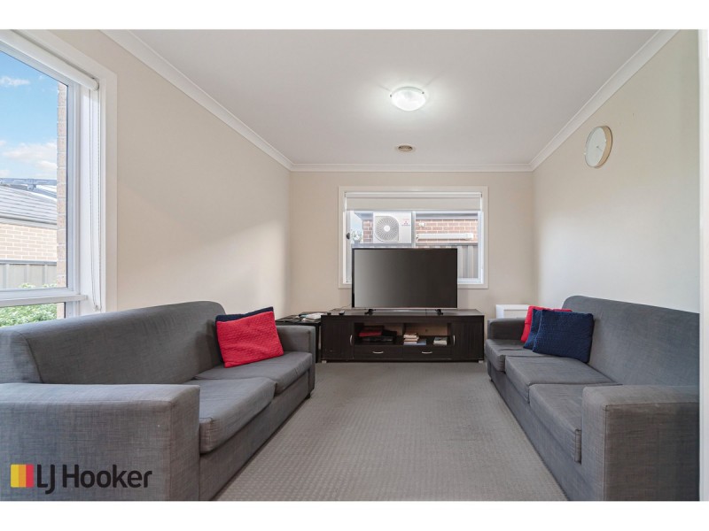 28 Loudon Circuit, Craigieburn VIC 3064