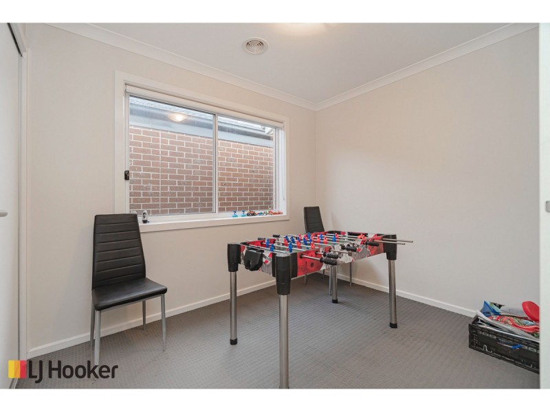28 Loudon Circuit, Craigieburn VIC 3064