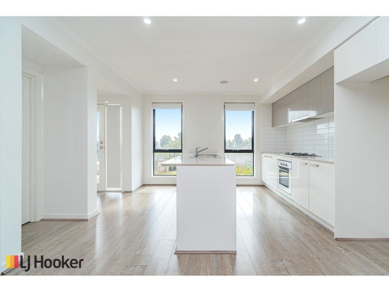 825 Aitken Boulevard, Craigieburn VIC 3064