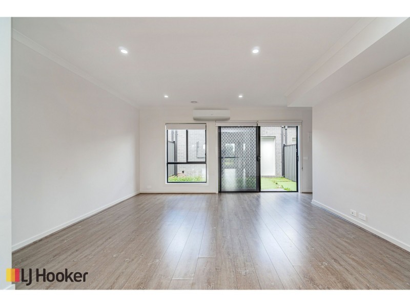 825 Aitken Boulevard, Craigieburn VIC 3064