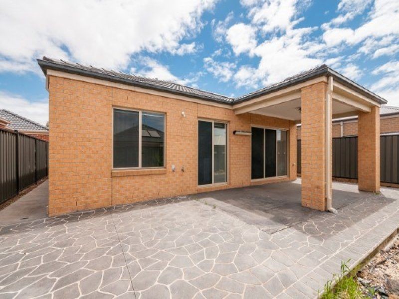 10 Eveline Street, Craigieburn VIC 3064
