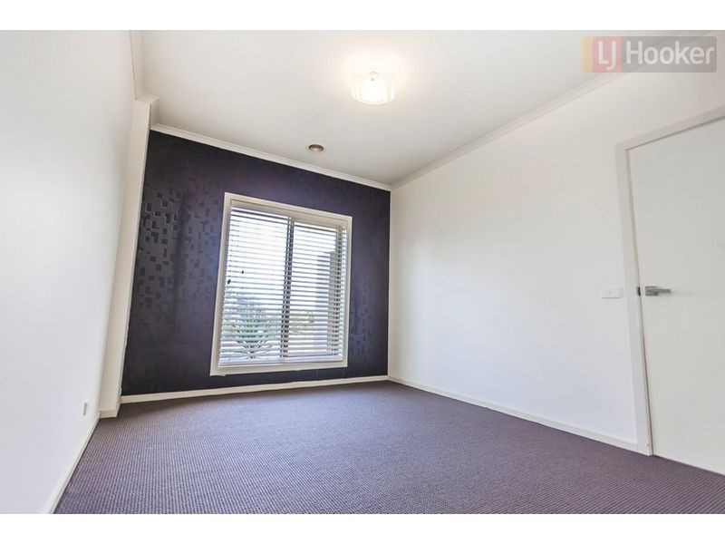 3 Yorkshire Terrace, Craigieburn VIC 3064