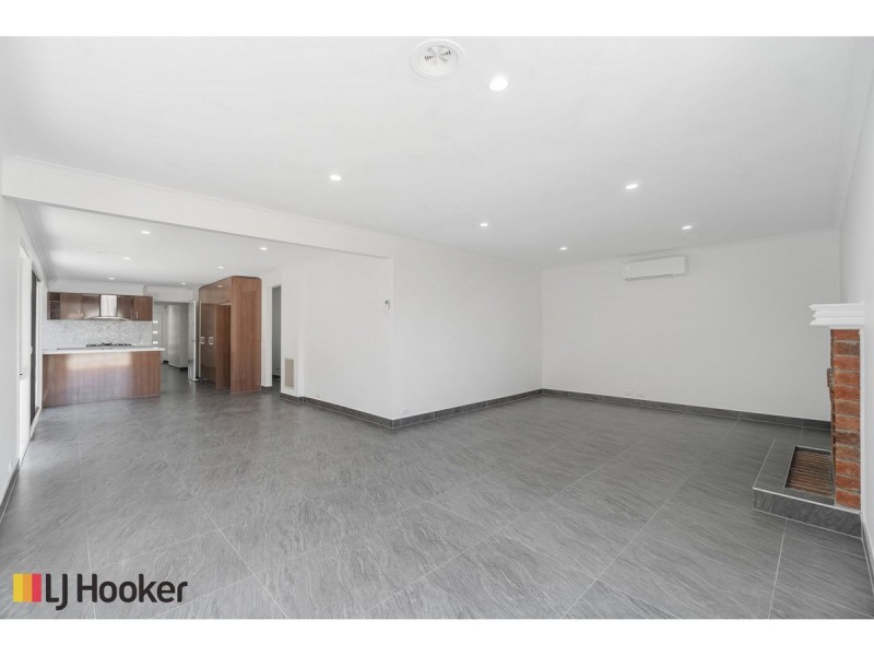 49 Dorchester Street, Craigieburn VIC 3064