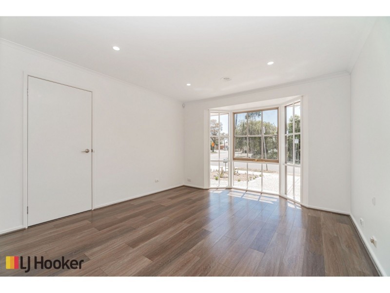 49 Dorchester Street, Craigieburn VIC 3064