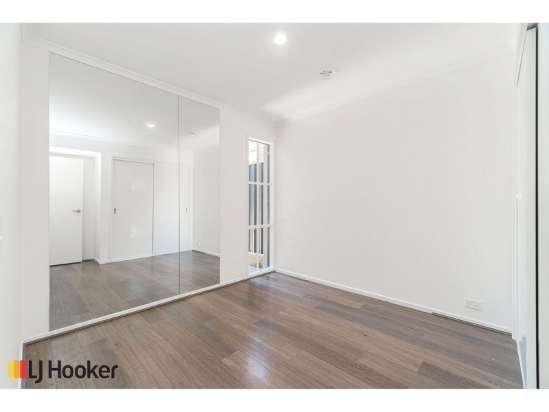 49 Dorchester Street, Craigieburn VIC 3064