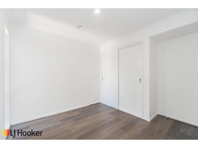 49 Dorchester Street, Craigieburn VIC 3064