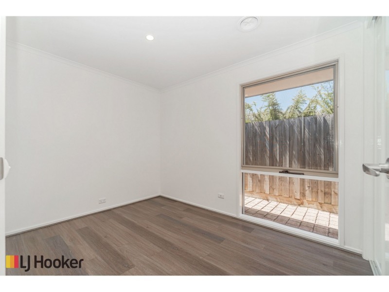 49 Dorchester Street, Craigieburn VIC 3064