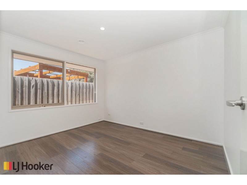 49 Dorchester Street, Craigieburn VIC 3064