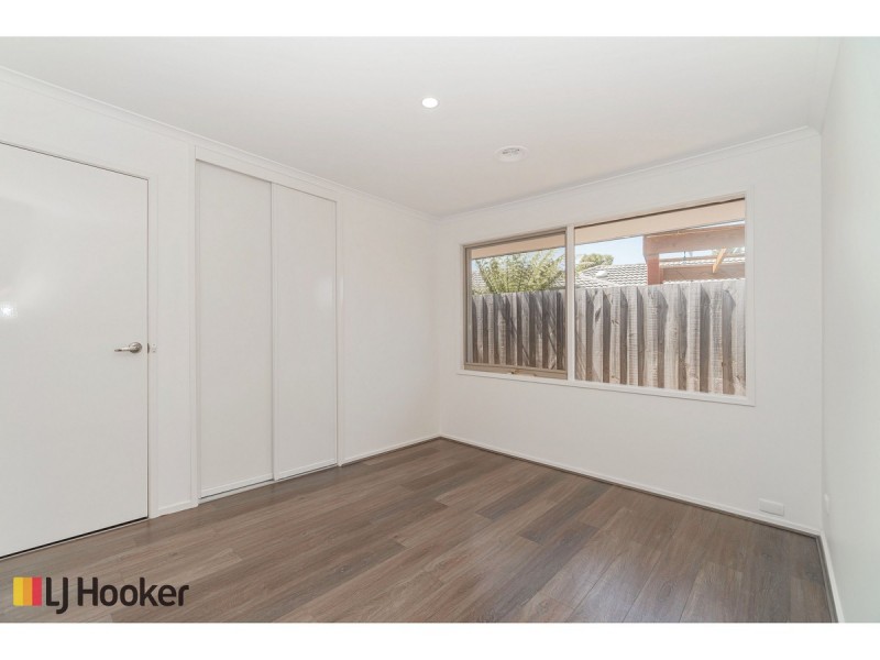 49 Dorchester Street, Craigieburn VIC 3064