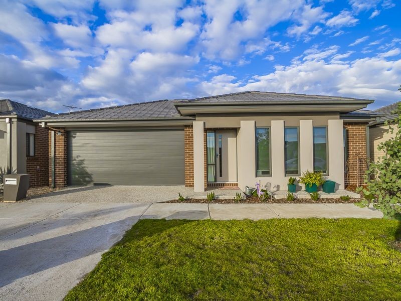 5 Rockwall Dr, Craigieburn VIC 3064