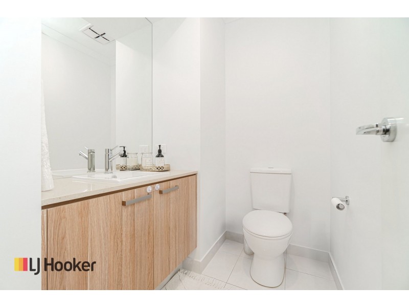 98 Regatta Drive, Craigieburn VIC 3064