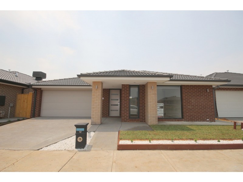 12 Tooronga Drive, Mickleham VIC 3064