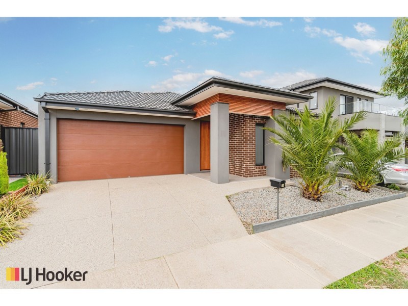 14 Booyong Street, Craigieburn VIC 3064
