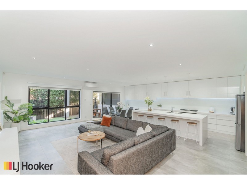 34 Clarendon Avenue, Craigieburn VIC 3064